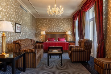 Pokoj Premier Room s výhledem v Grandhotelu Pupp