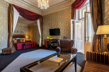 Pokoj Premier Room s výhledem v Grandhotelu Pupp